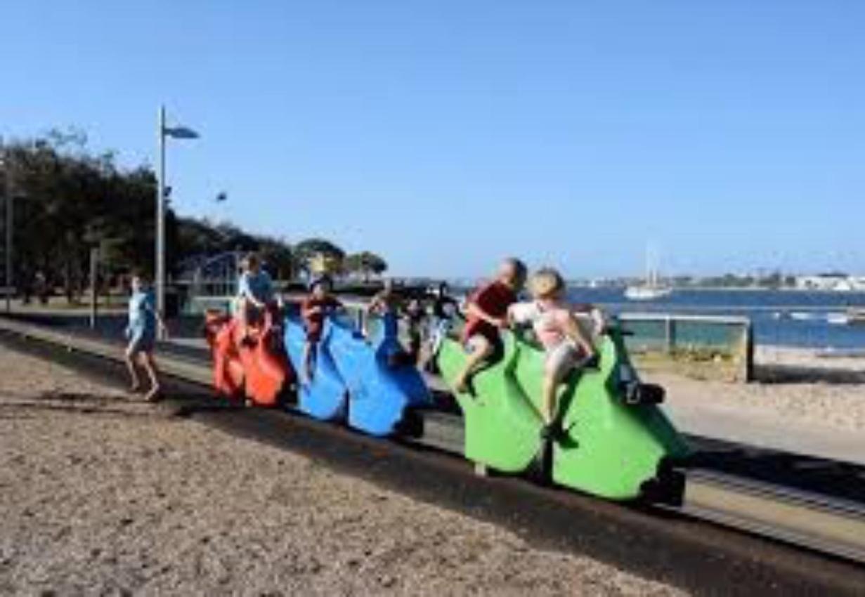 גולד קוסט Harbour Side Resort מראה חיצוני תמונה