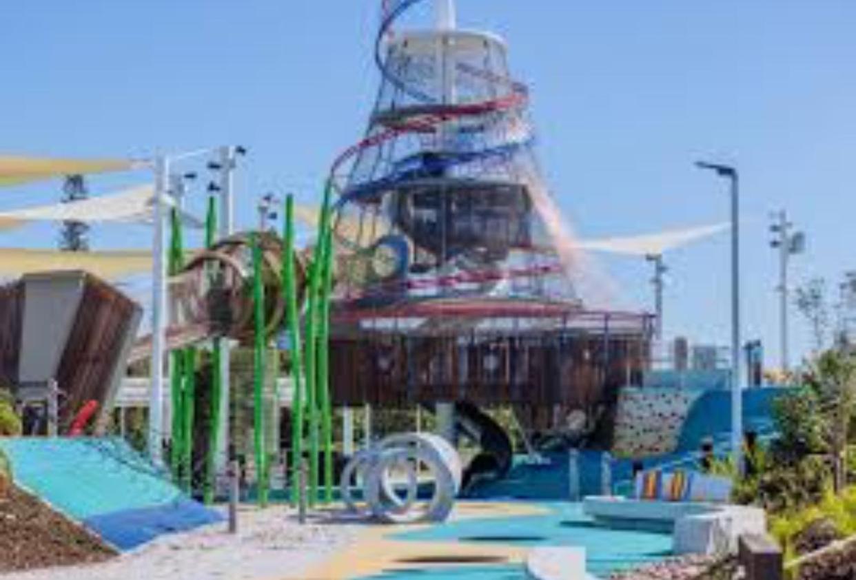 גולד קוסט Harbour Side Resort מראה חיצוני תמונה