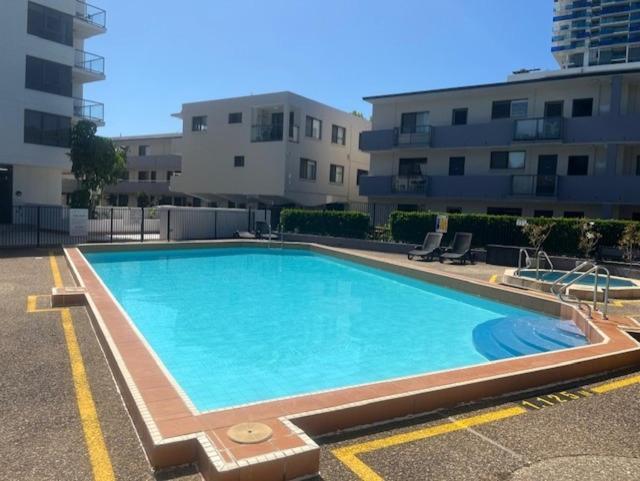 גולד קוסט Harbour Side Resort מראה חיצוני תמונה