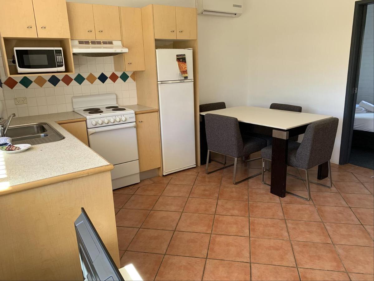 גולד קוסט Harbour Side Resort מראה חיצוני תמונה